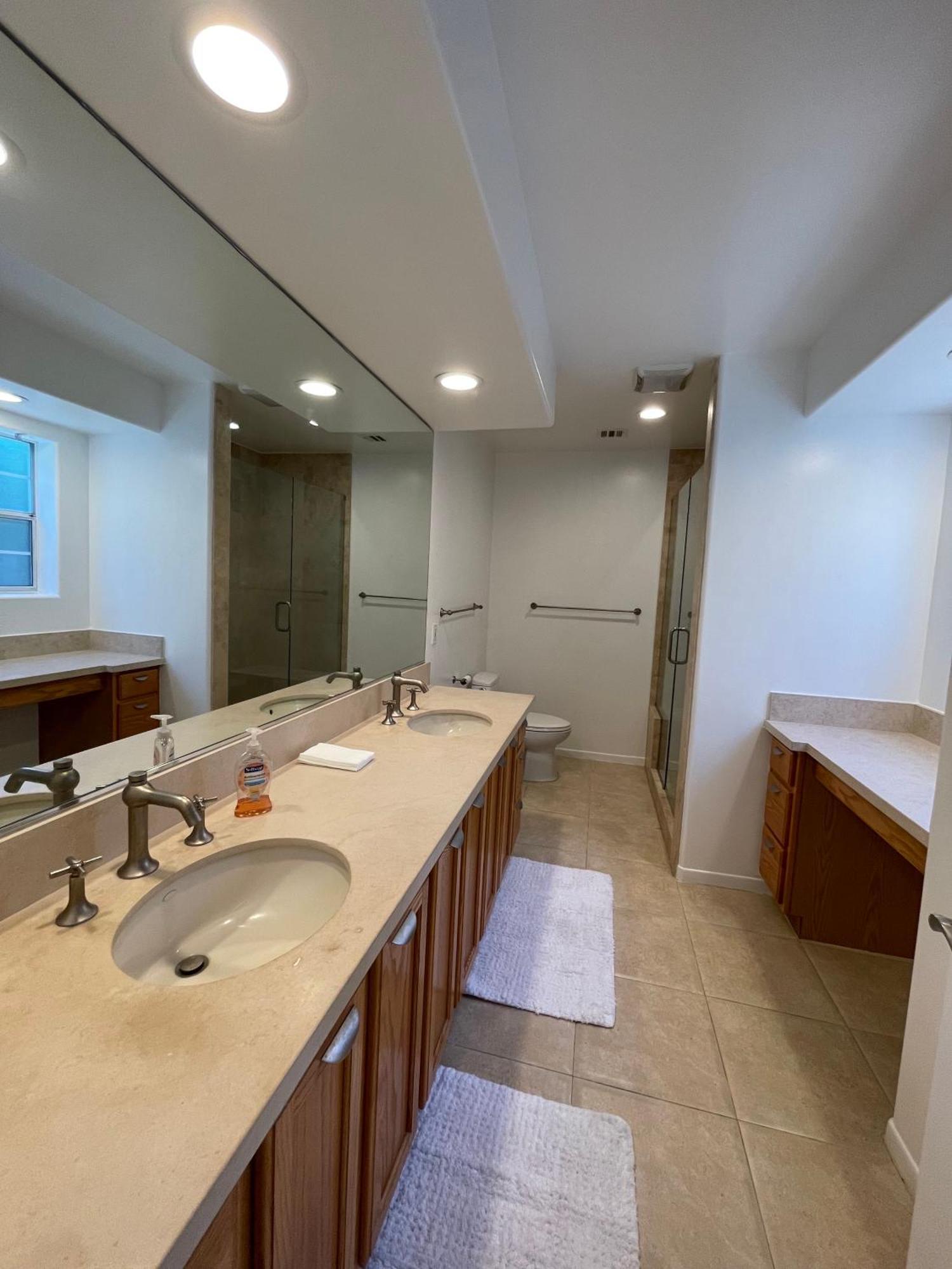 Charming Bright Traditional Home In Sherman Oaks Лос Анджелис Екстериор снимка