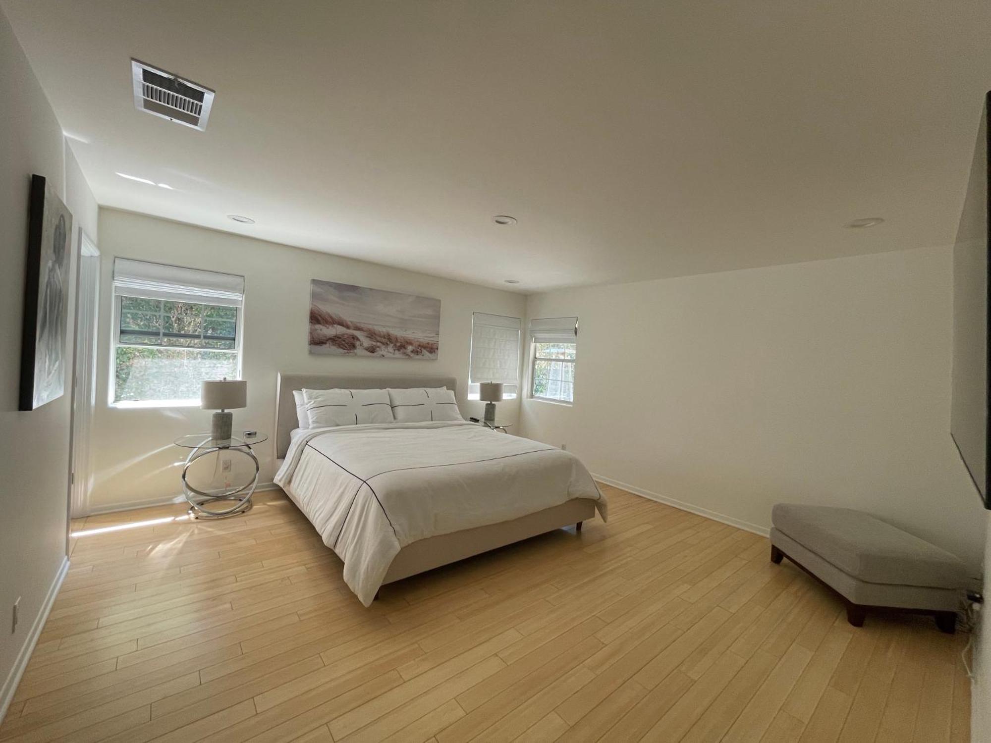 Charming Bright Traditional Home In Sherman Oaks Лос Анджелис Екстериор снимка