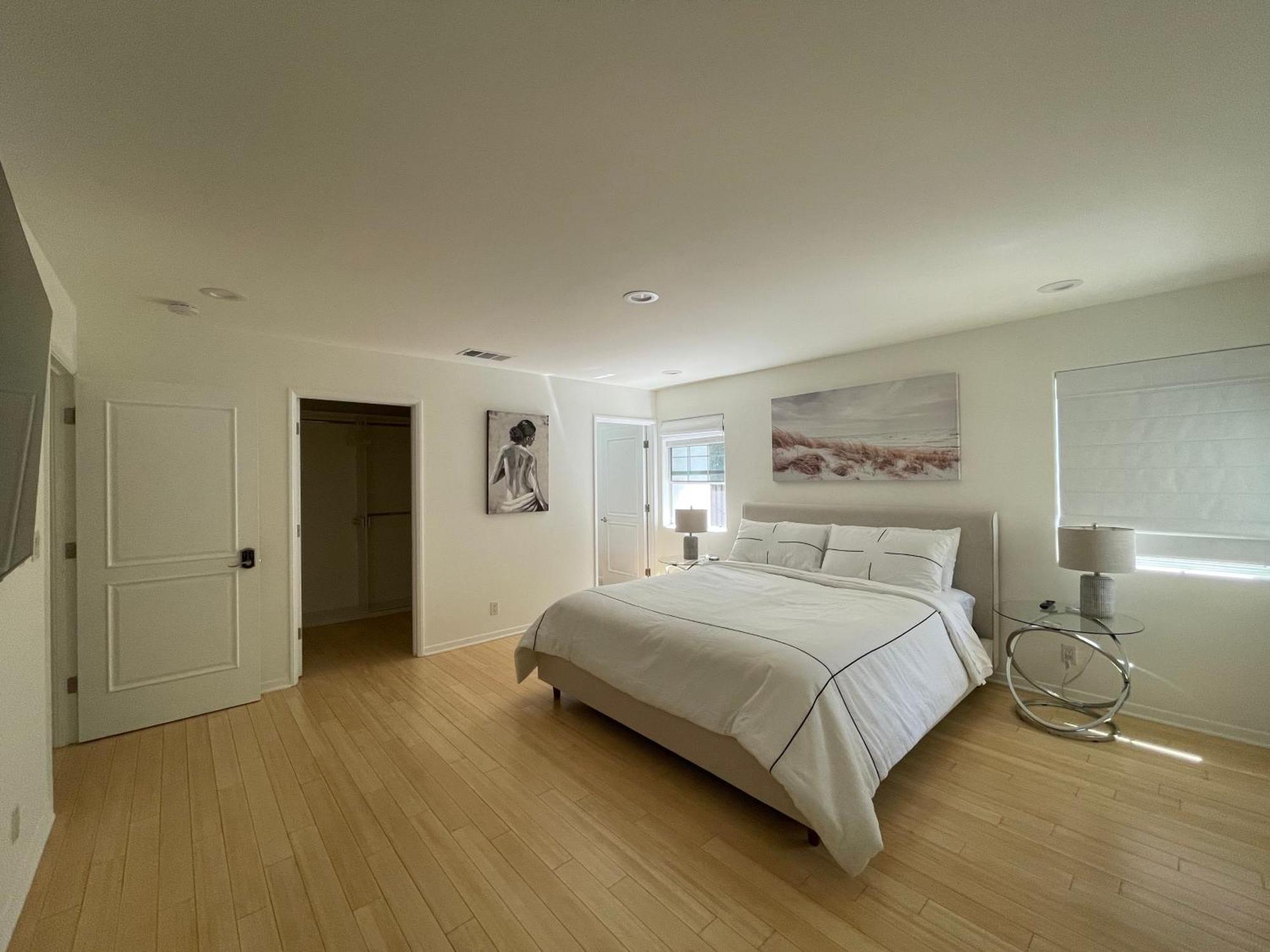 Charming Bright Traditional Home In Sherman Oaks Лос Анджелис Екстериор снимка